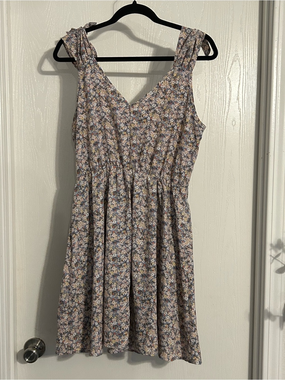 Sienna Sky simple floral dress Med